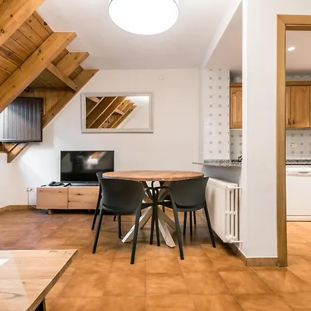 Apartahotel Serrano 3*